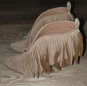 Fringe Suede Booties Size 6 Beast Fashion
